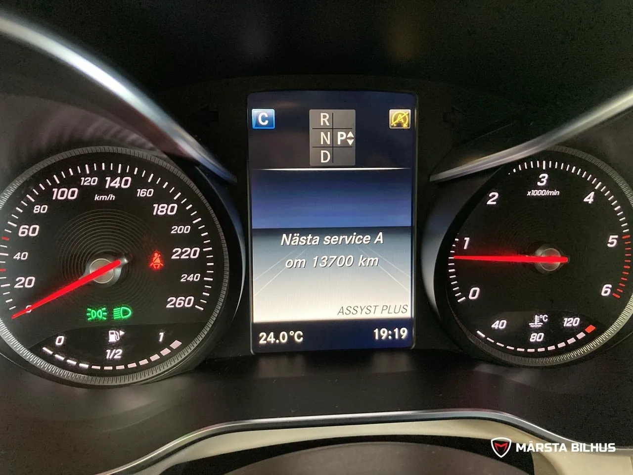 Mercedes GLC220 bild 16