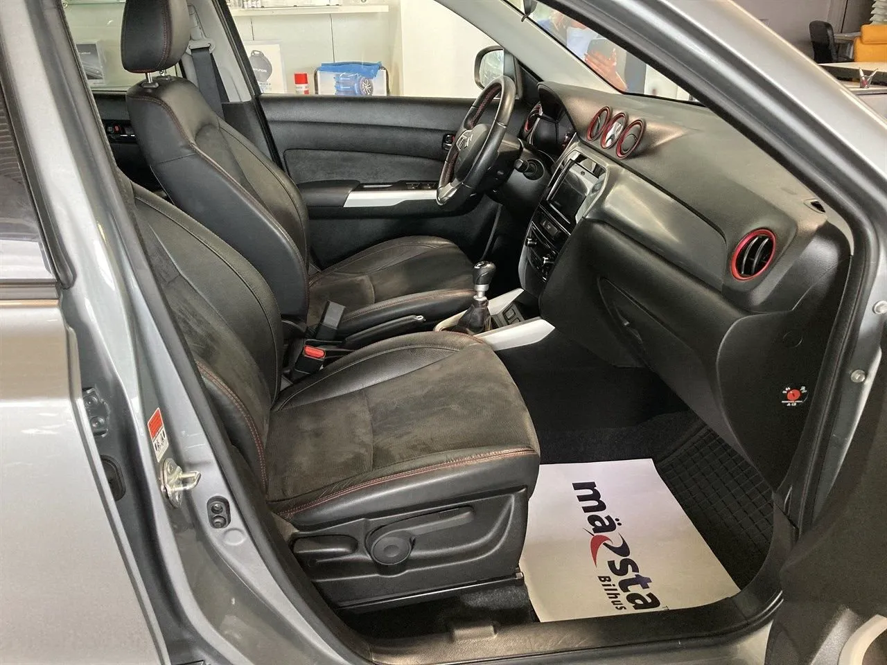 Vehicle image 6