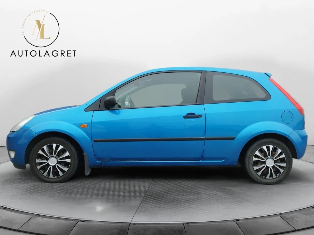 Vehicle image 2