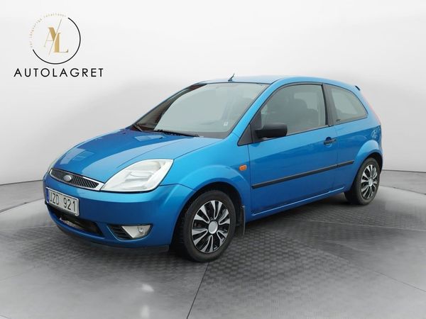 Ford Fiesta 3-dörrar 1.4 Motorvärmare 80hk Nybesiktigad - 2004