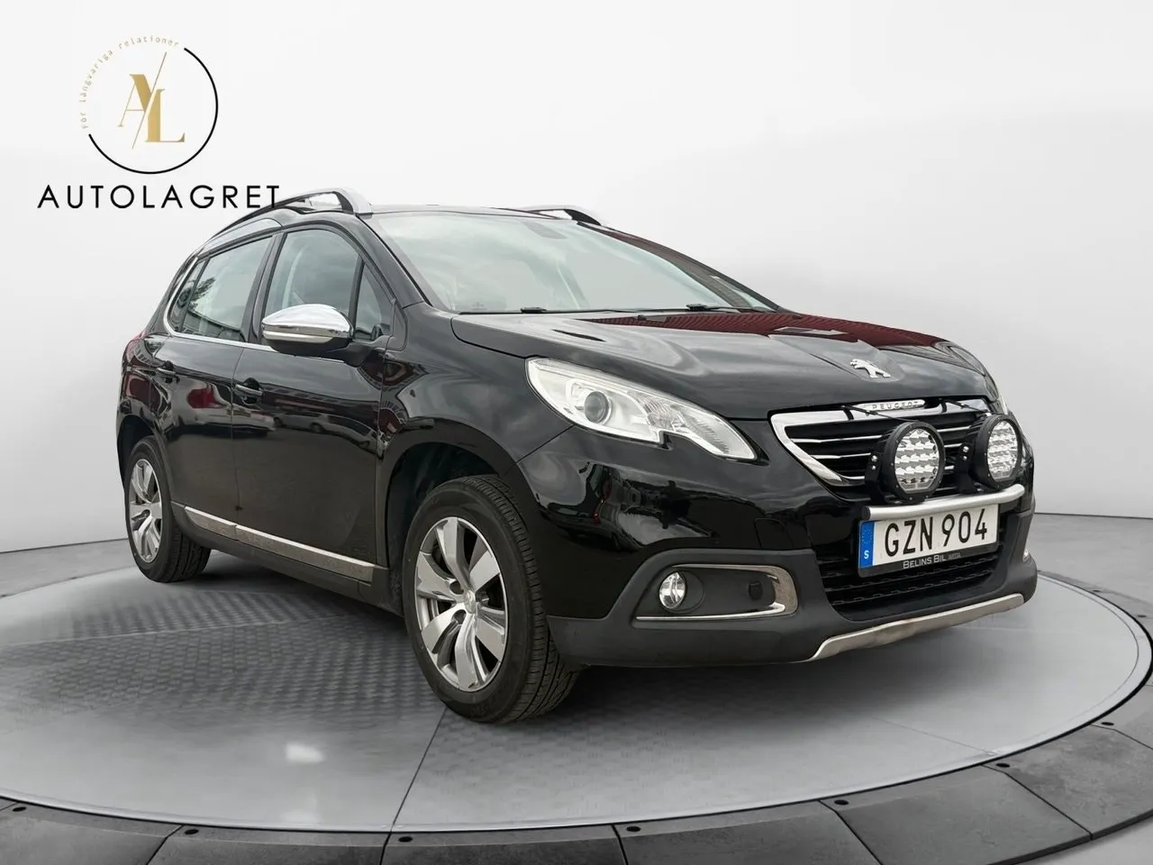 Vehicle image 7
