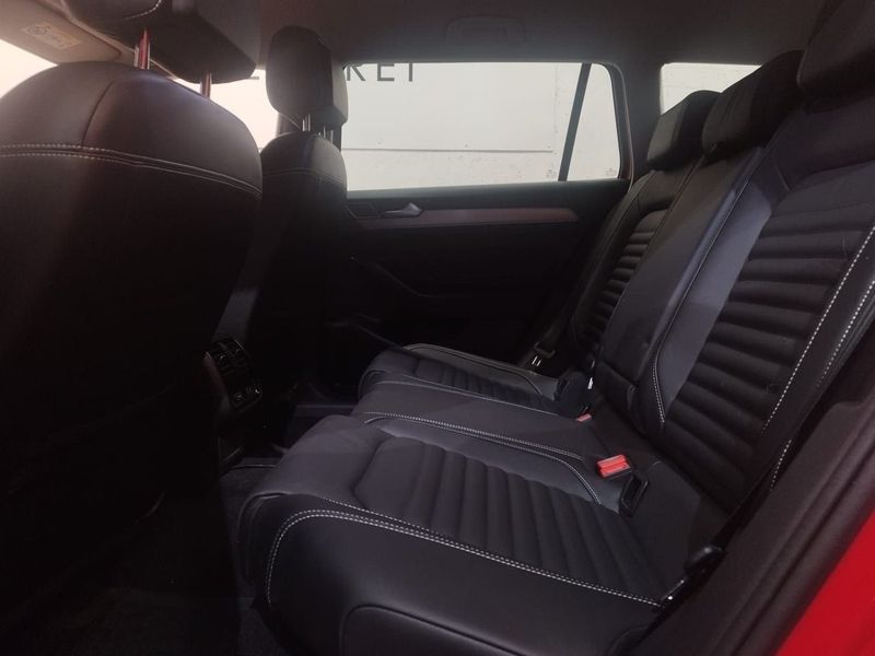 Volkswagen Passat bild 9