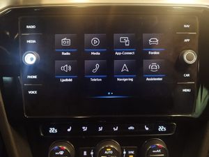 Volkswagen Passat bild 11