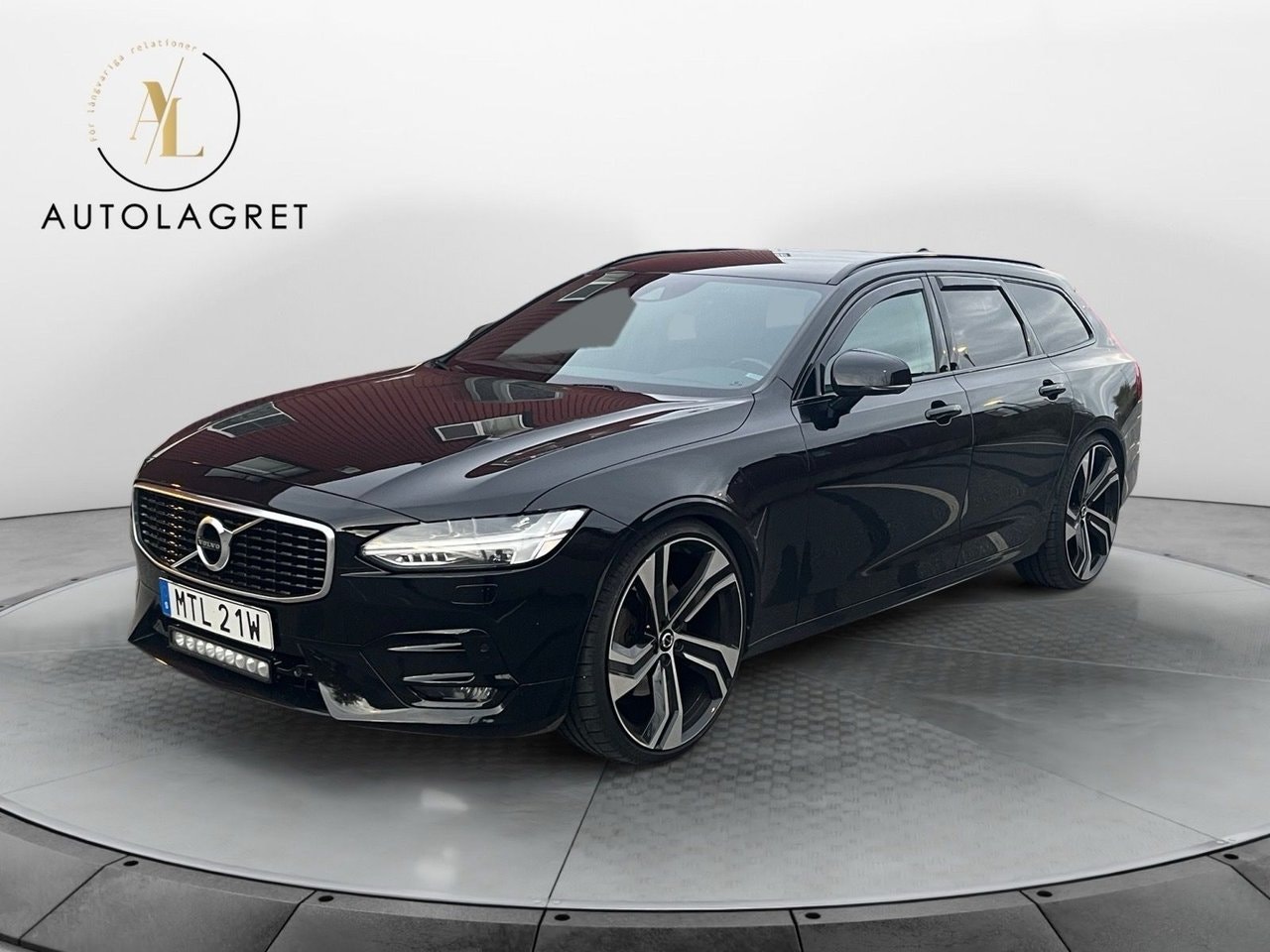 Volvo V90