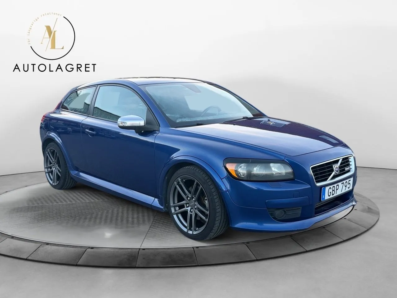 Vehicle image 7