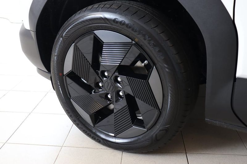 Suzuki e Vitara bild 8