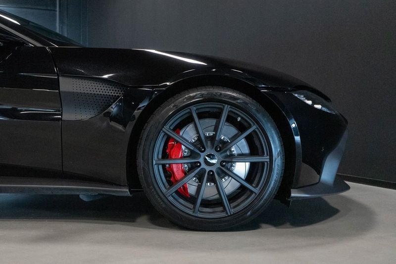 Aston Martin Vantage bild 8