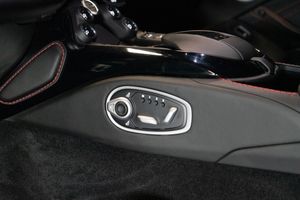 Aston Martin Vantage bild 14
