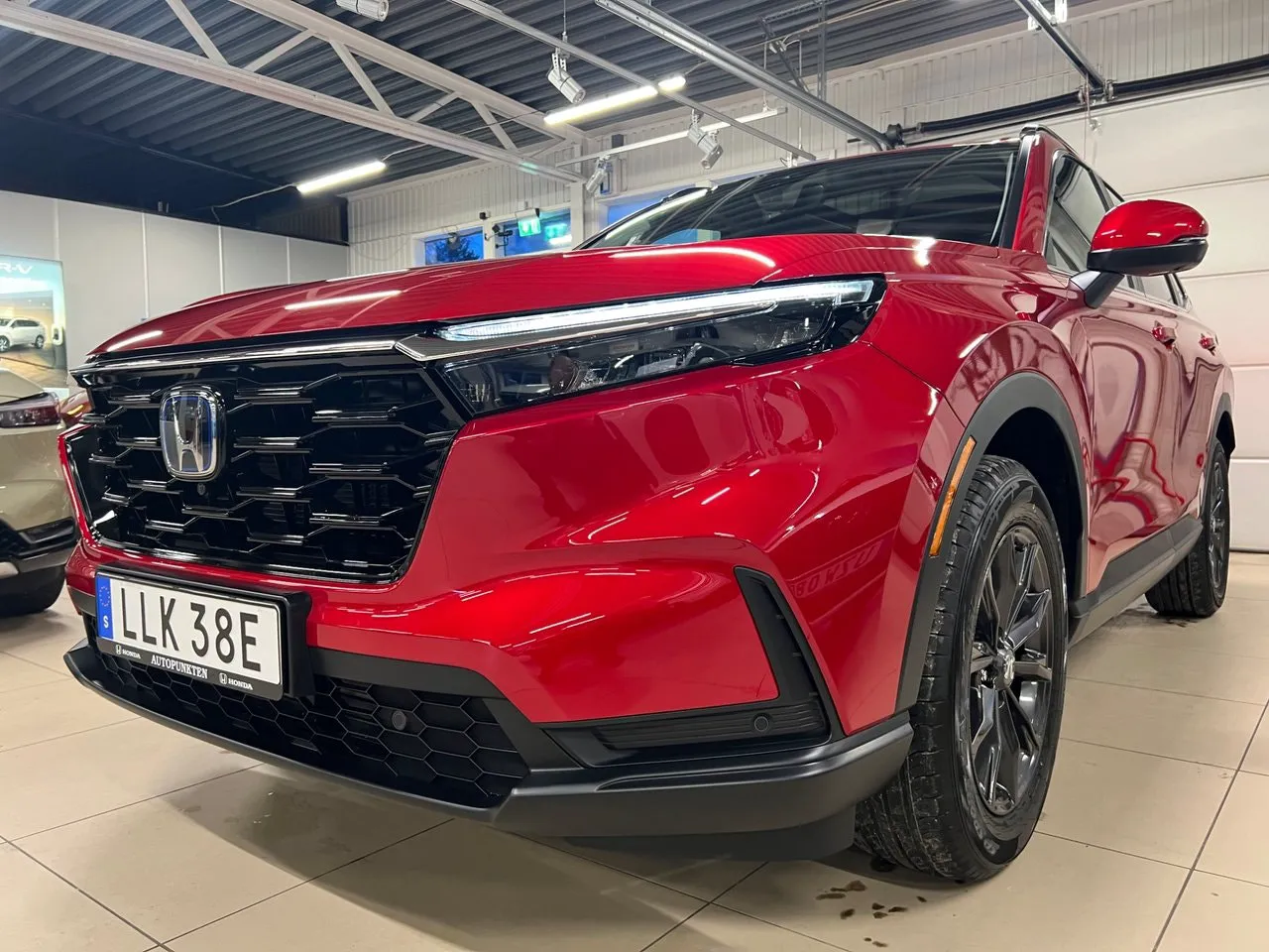 Vehicle image 18