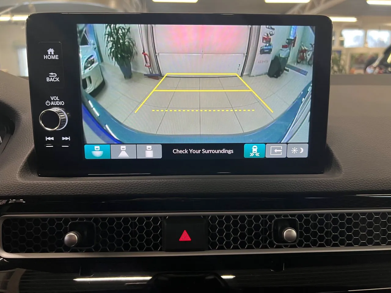 Vehicle image 15