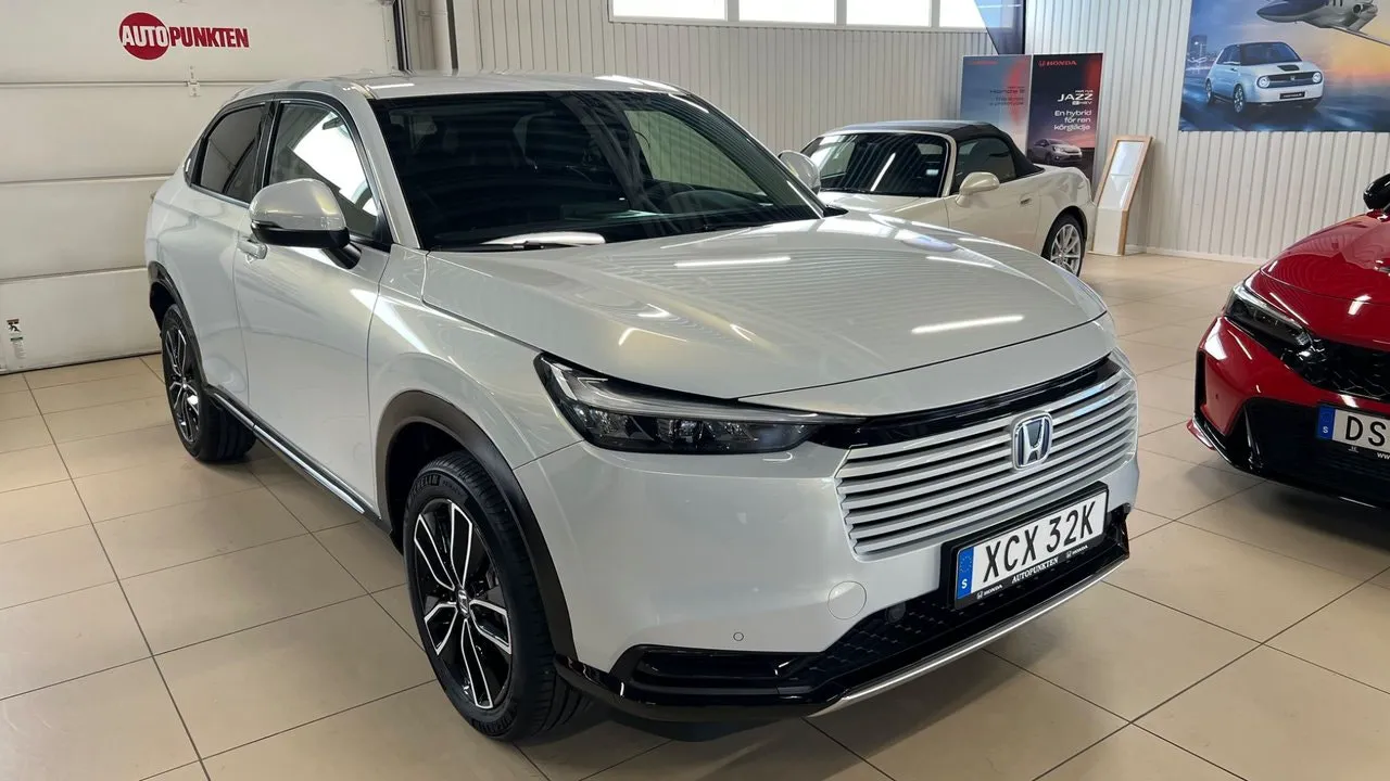 Vehicle image 1