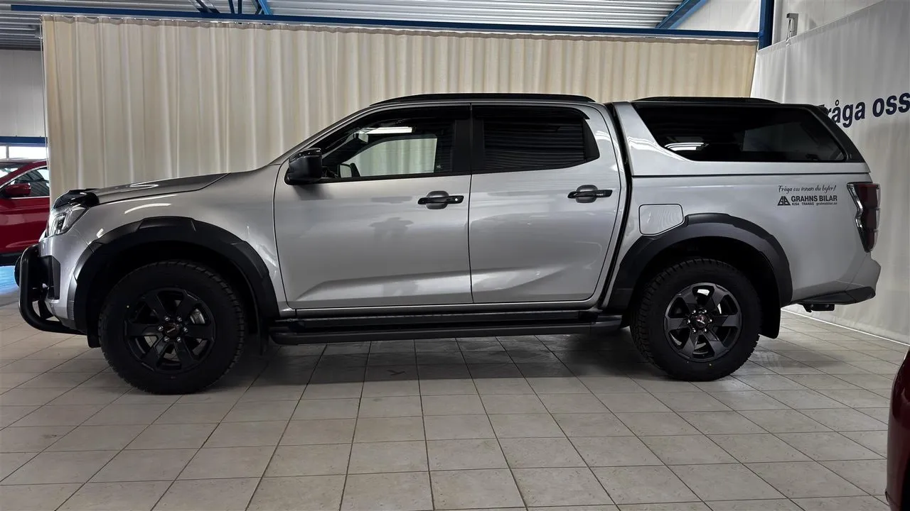 Vehicle image 7