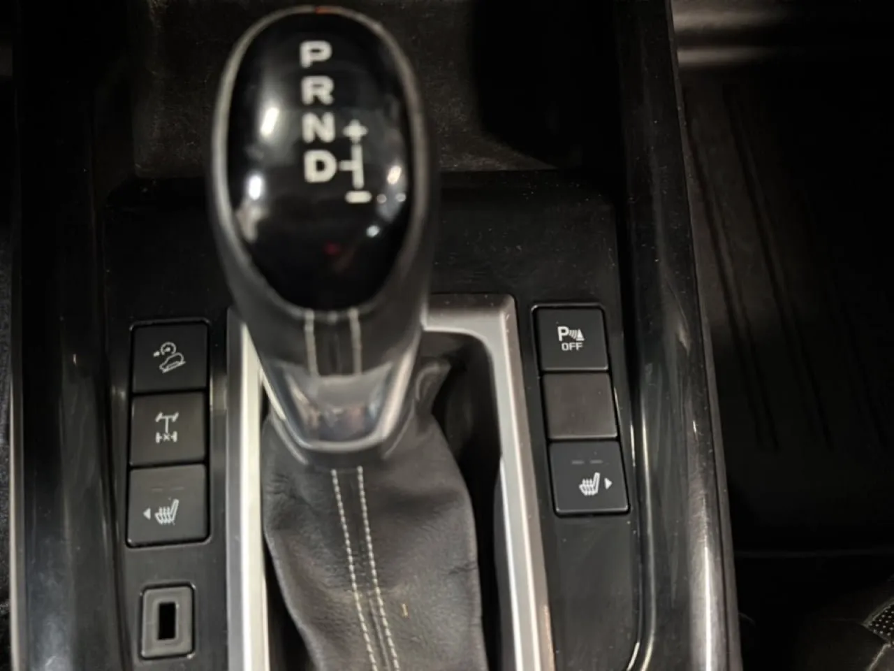 Vehicle image 21