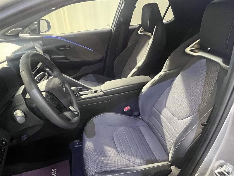 Toyota C-HR bild 21