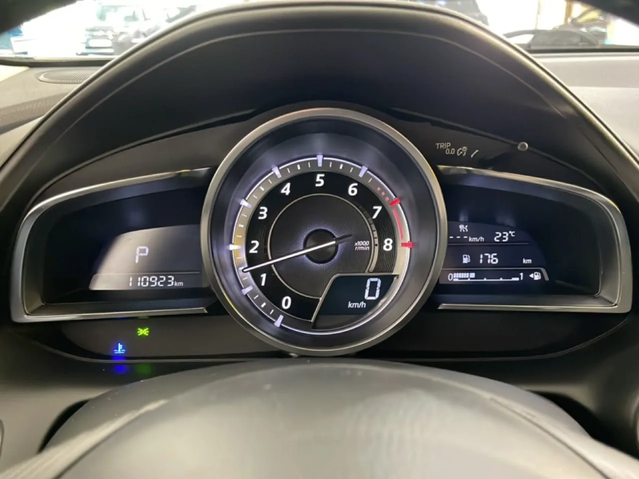 Vehicle image 8