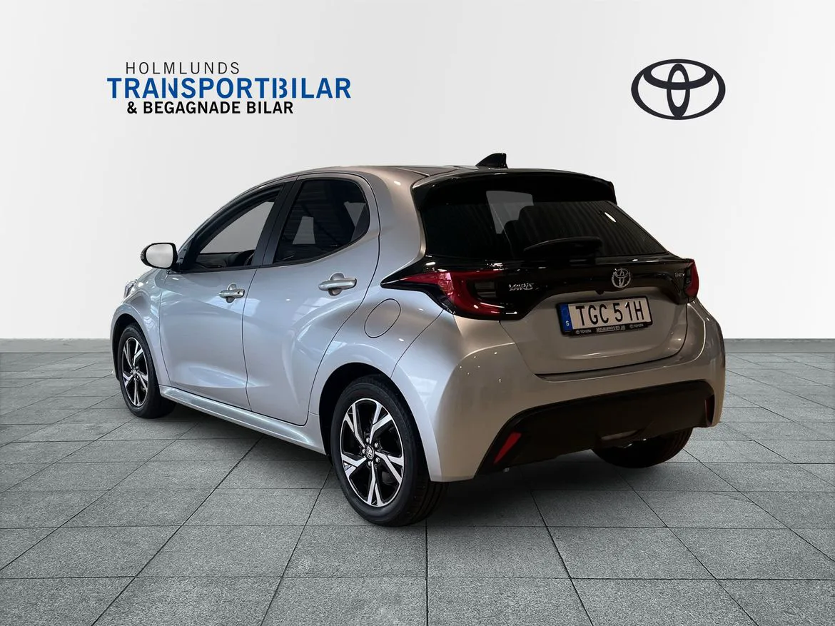 Vehicle image 2