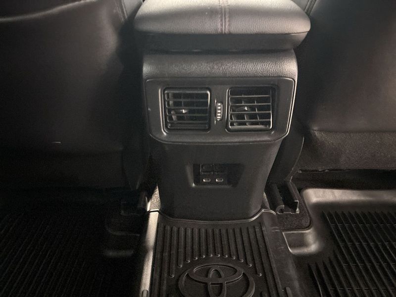 Toyota RAV4 bild 25