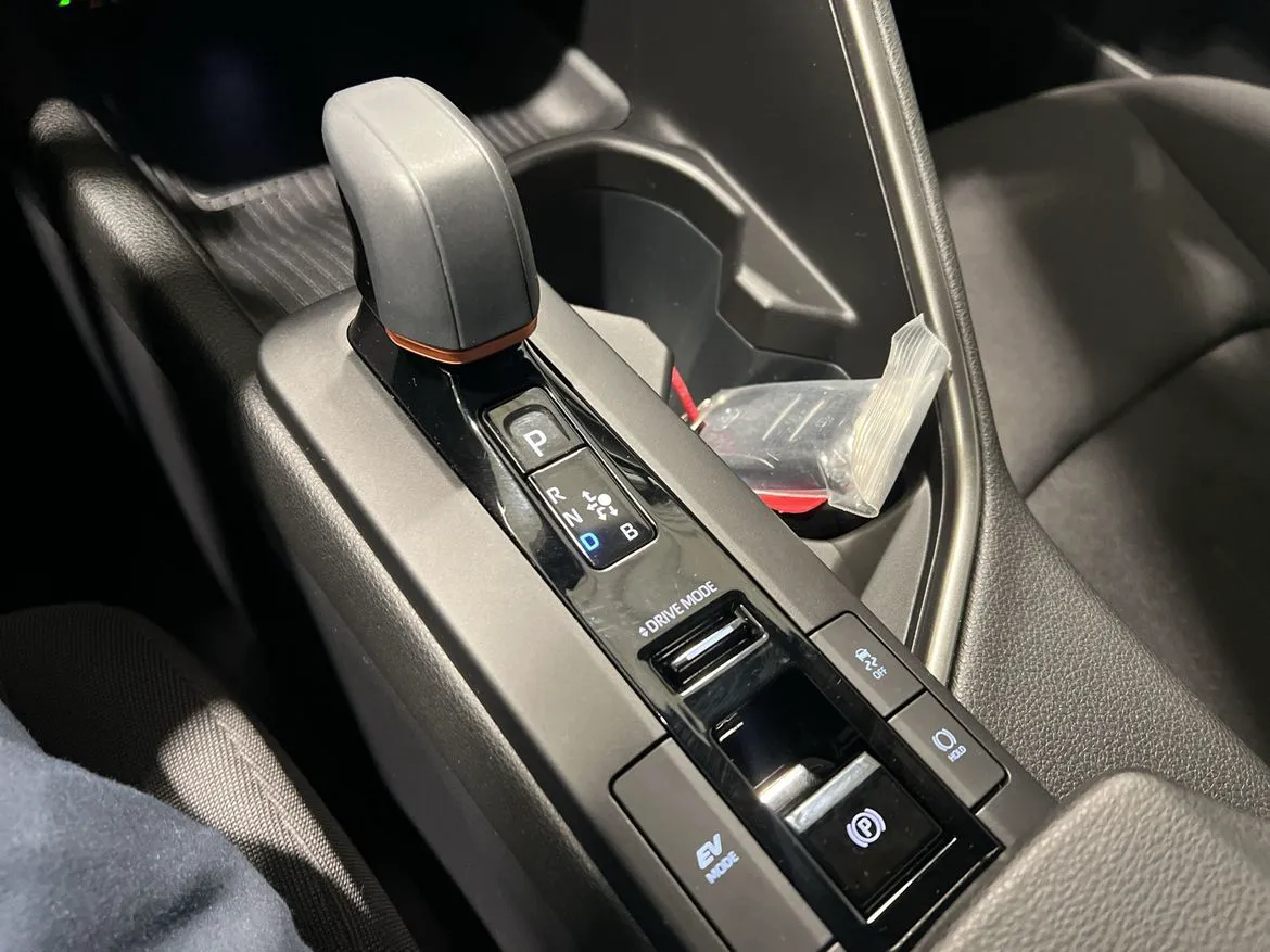 Vehicle image 26