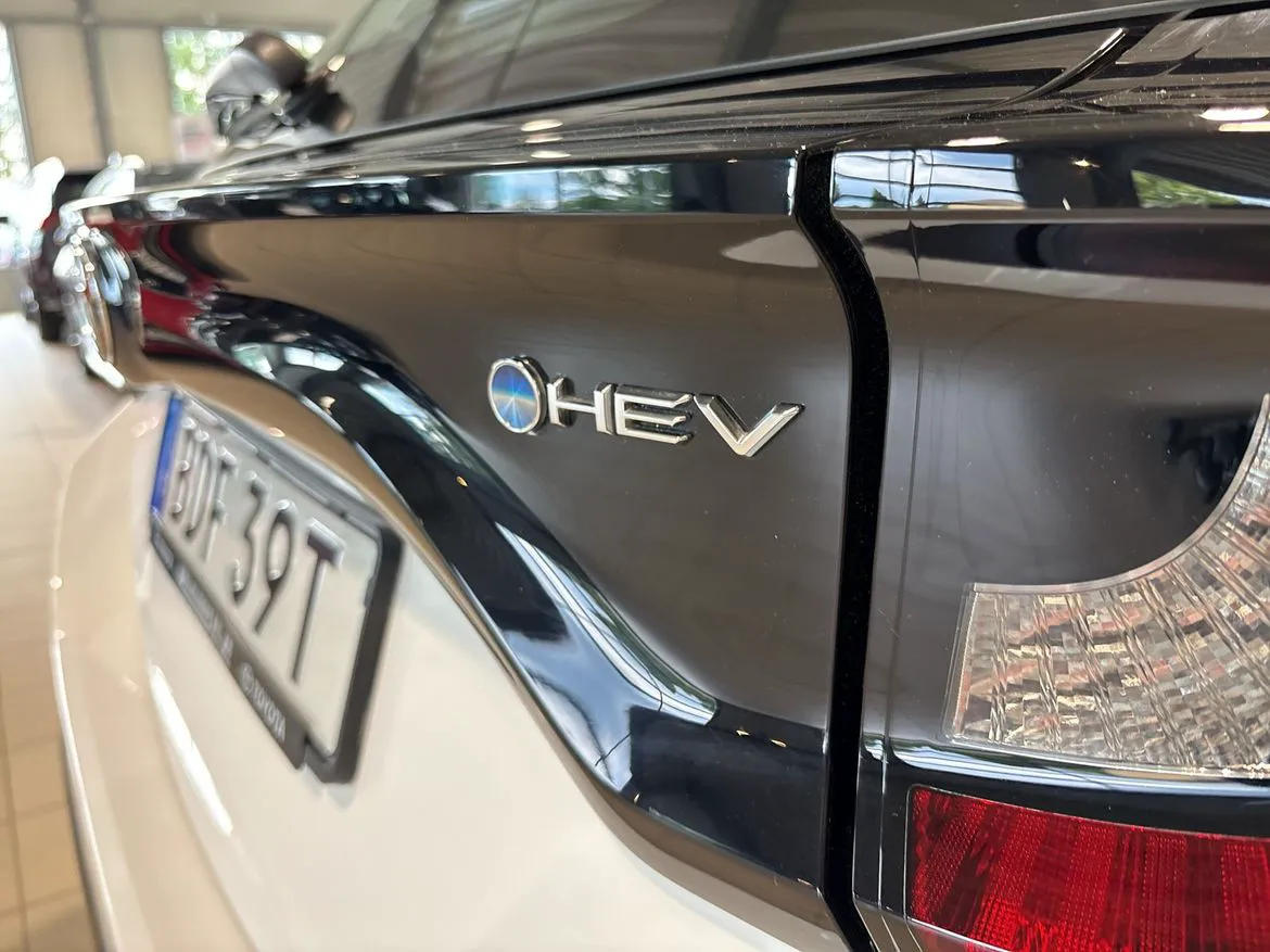 Vehicle image 21