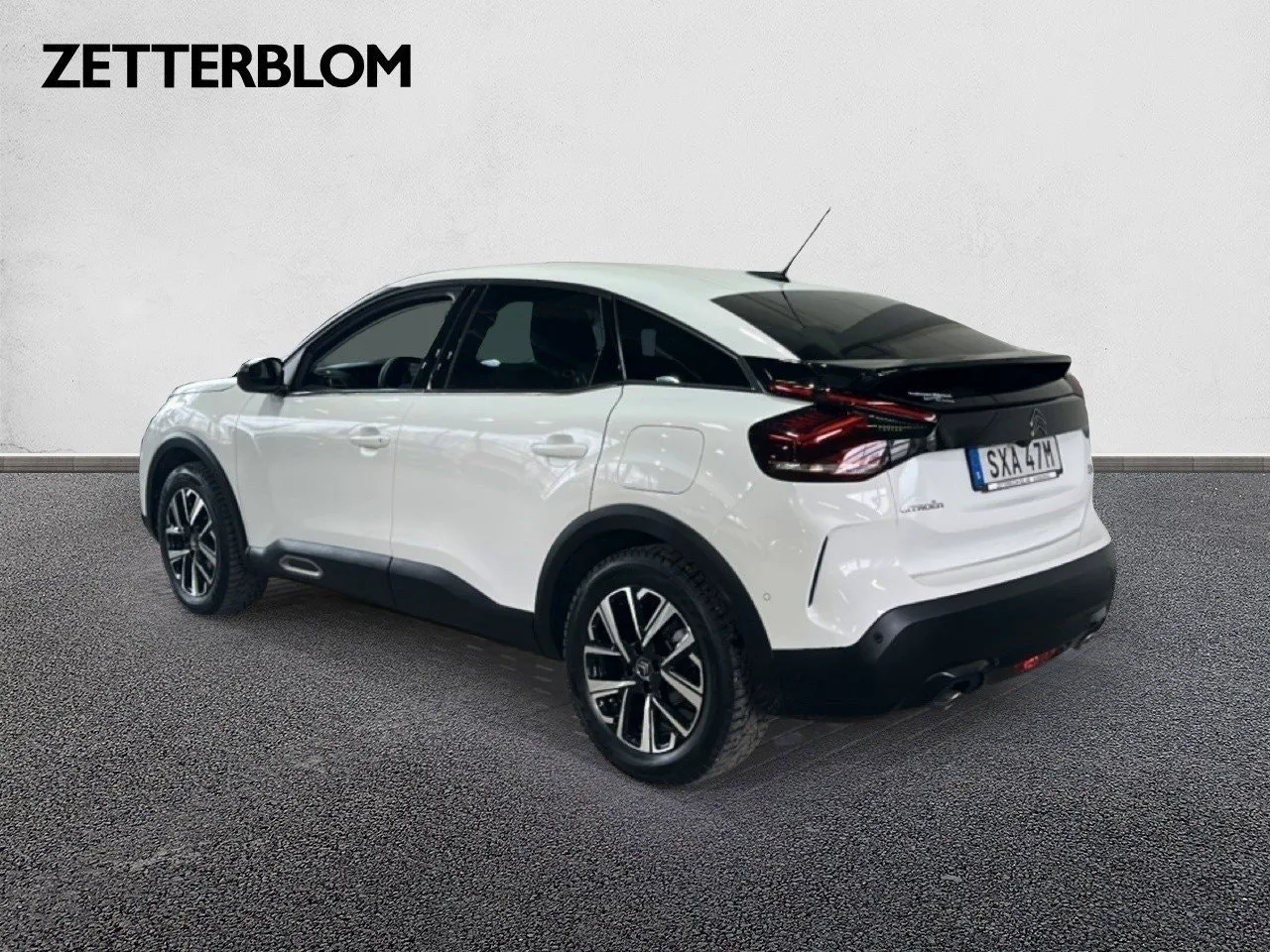 Vehicle image 20