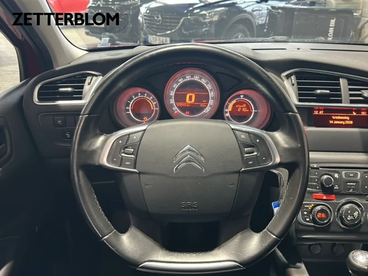 Vehicle image 11