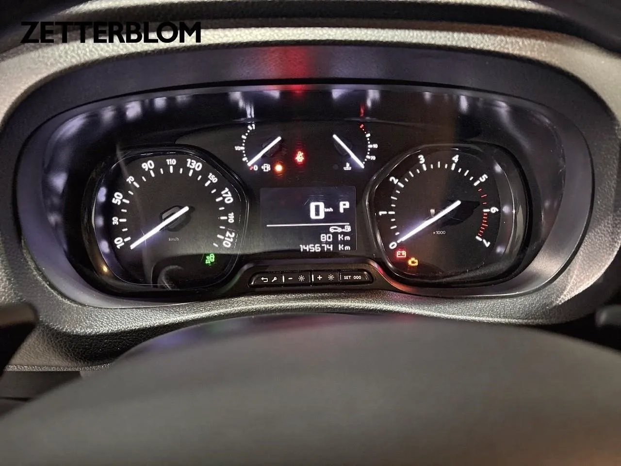 Vehicle image 21