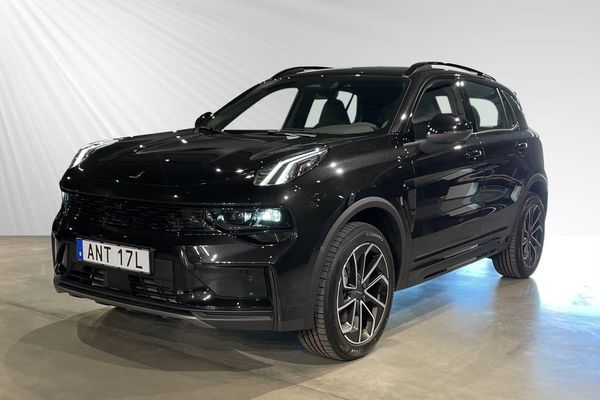 Lynk & Co 01 PHEV Core - 2025