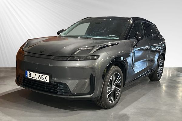 Lynk & Co 08 PHEV Core PHEV- Privatleasing 5 195 kr / mån - 2025