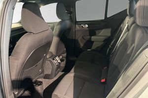 Volvo EX40 bild 8