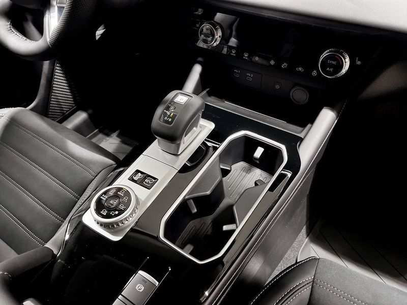 Mitsubishi Outlander bild 11