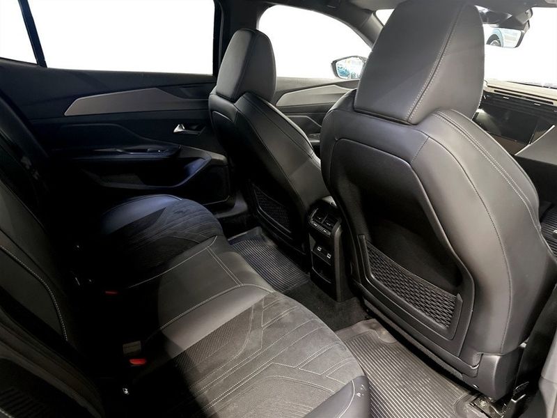 Peugeot 408 bild 9