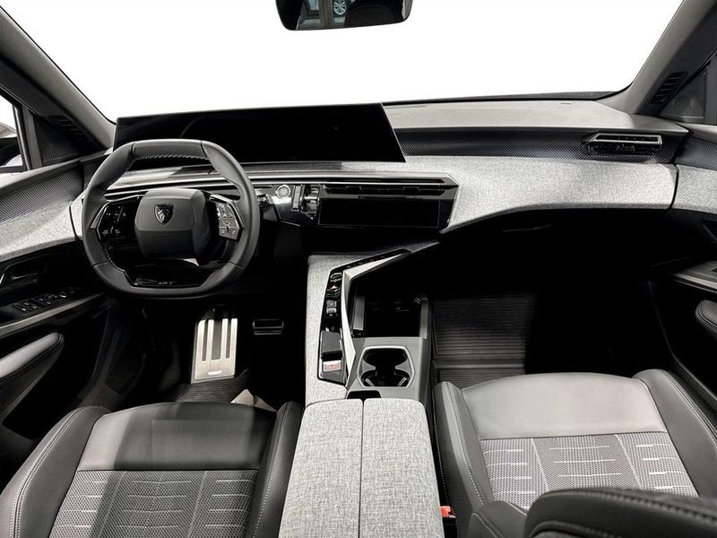 Peugeot e-5008 bild 3