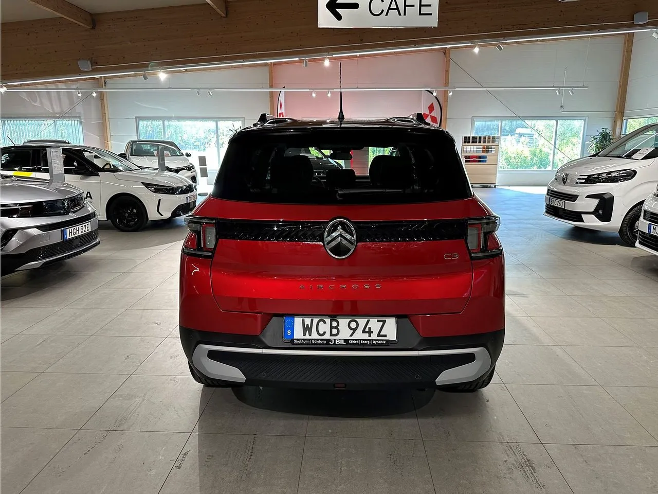 Vehicle image 7