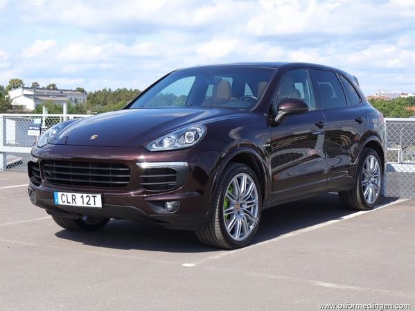 Porsche Cayenne S E-Hybrid 416hk S/V-hjul Pano Bose Drag - 2017