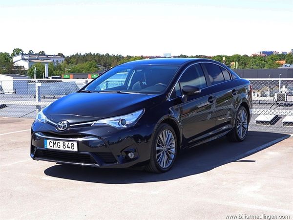 Toyota Avensis 1.8 Sedan 147hk Automat S/V-hjul Svensksåld - 2015