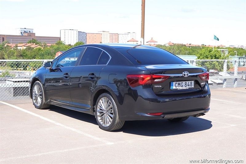 Toyota Avensis bild 4
