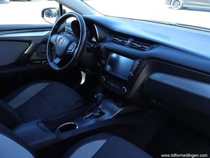 Toyota Avensis bild 6