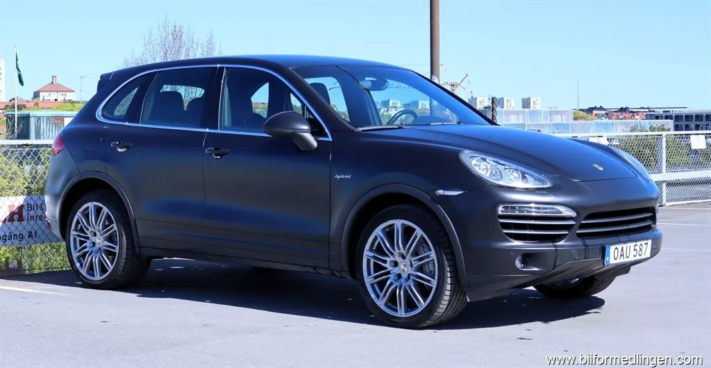 Vehicle image 23