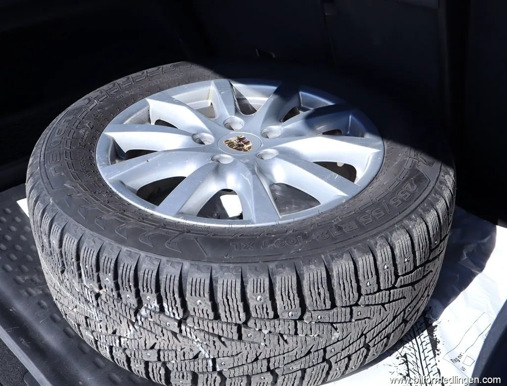 Vehicle image 20