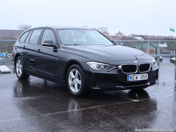 BMW 318 143hk S/V-hjul Navi - 2012