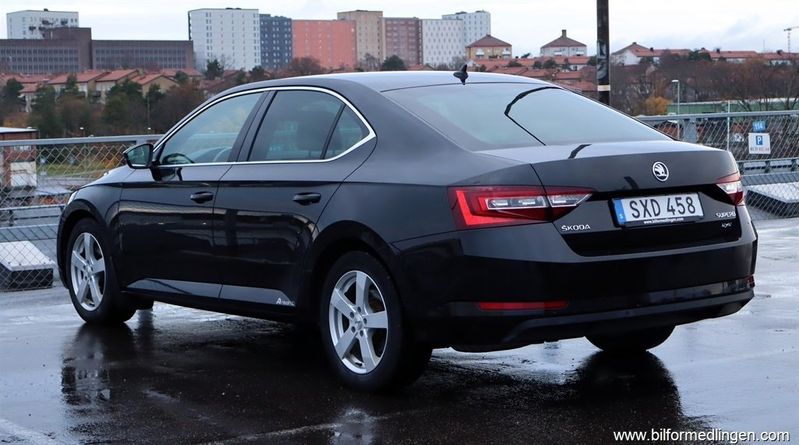 Skoda Superb bild 4