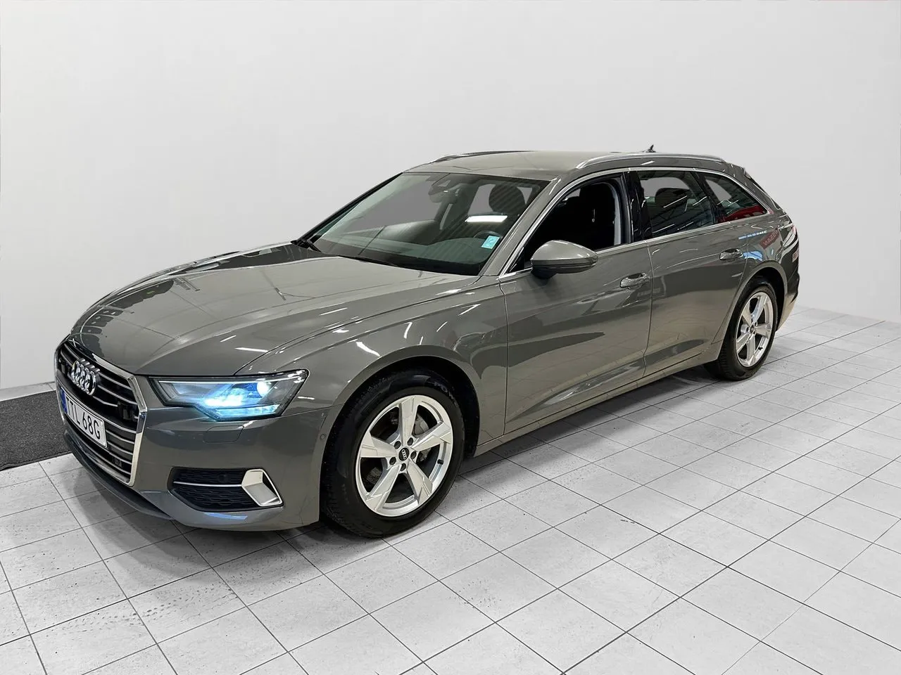 Vehicle image 1