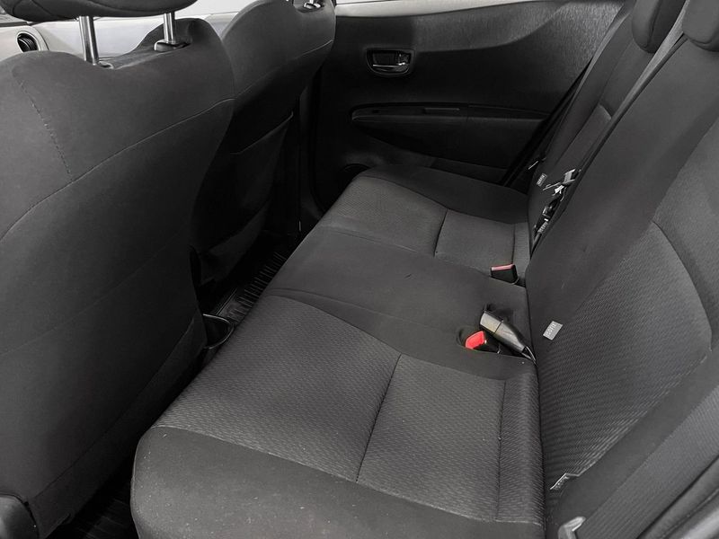 Toyota Yaris bild 13