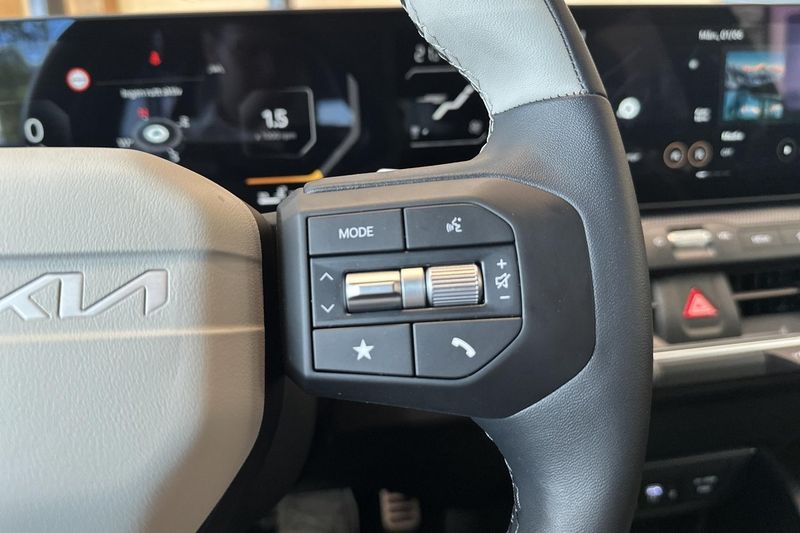 Kia K4 bild 23