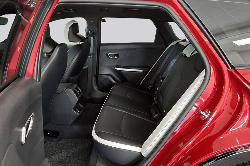 Kia K4 bild 8