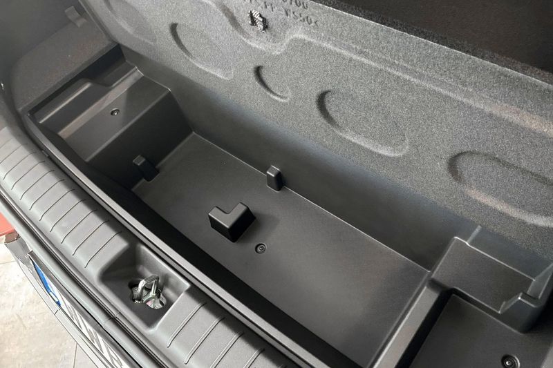 Kia K4 bild 14