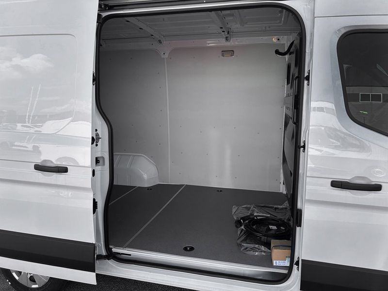 Nissan NV400 bild 19
