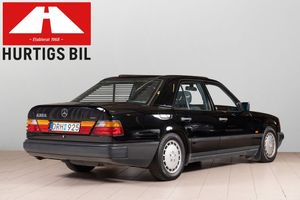 Mercedes 230 bild 2