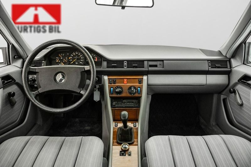 Mercedes 230 bild 4