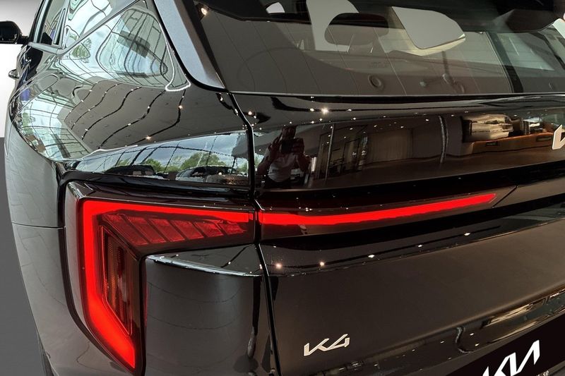 Kia K4 bild 18